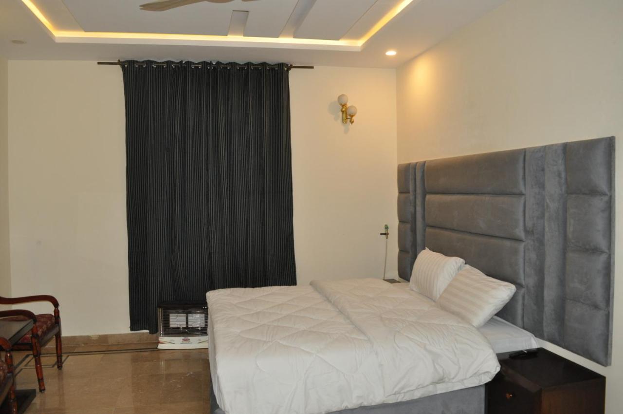 איסלמאבד Hayat Grand Guest House מראה חיצוני תמונה