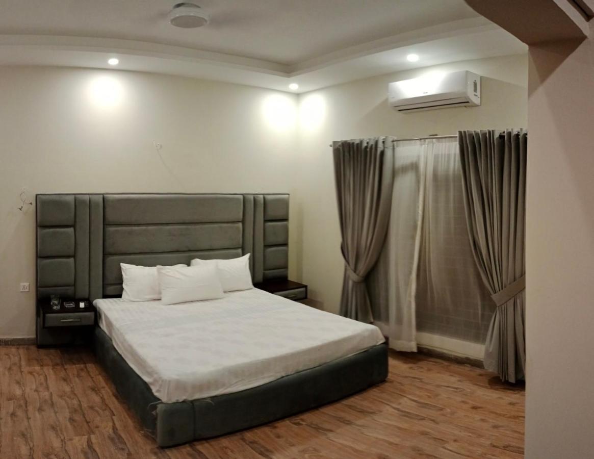 איסלמאבד Hayat Grand Guest House מראה חיצוני תמונה