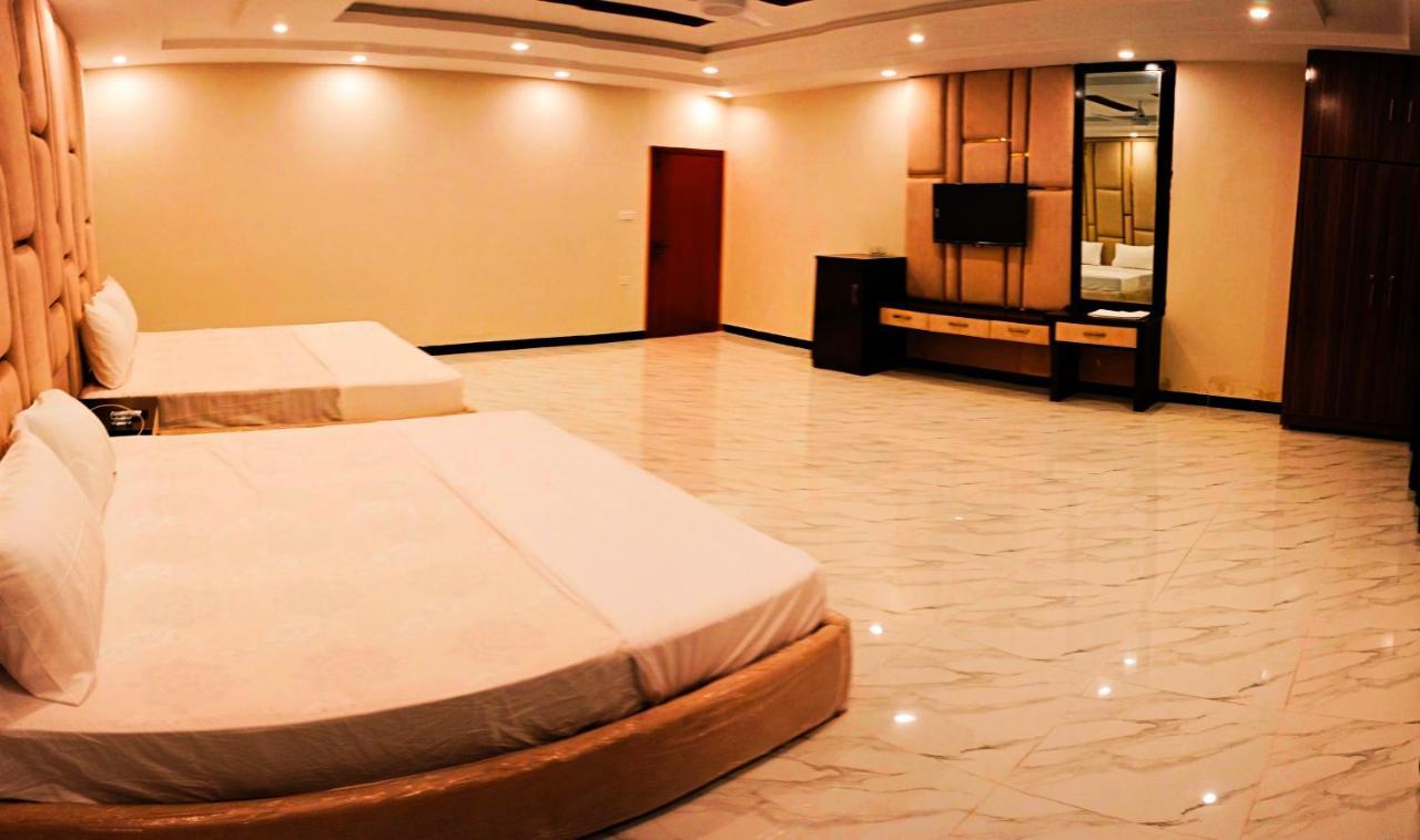 איסלמאבד Hayat Grand Guest House מראה חיצוני תמונה