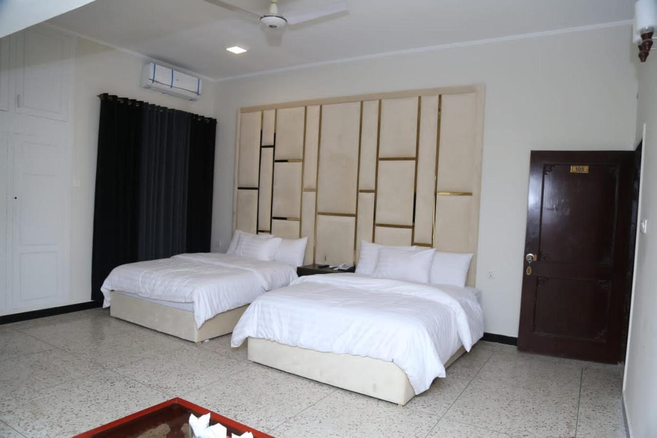 איסלמאבד Hayat Grand Guest House מראה חיצוני תמונה