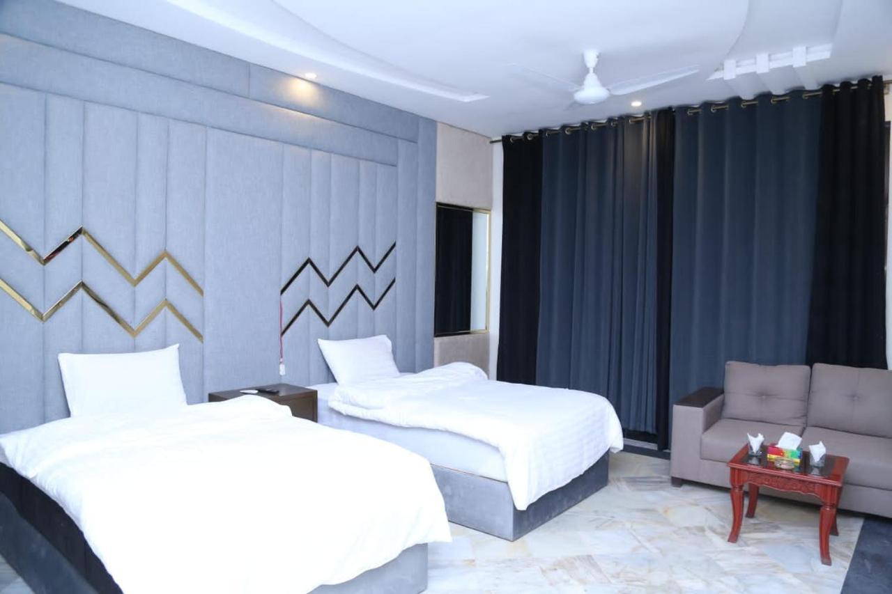 איסלמאבד Hayat Grand Guest House מראה חיצוני תמונה