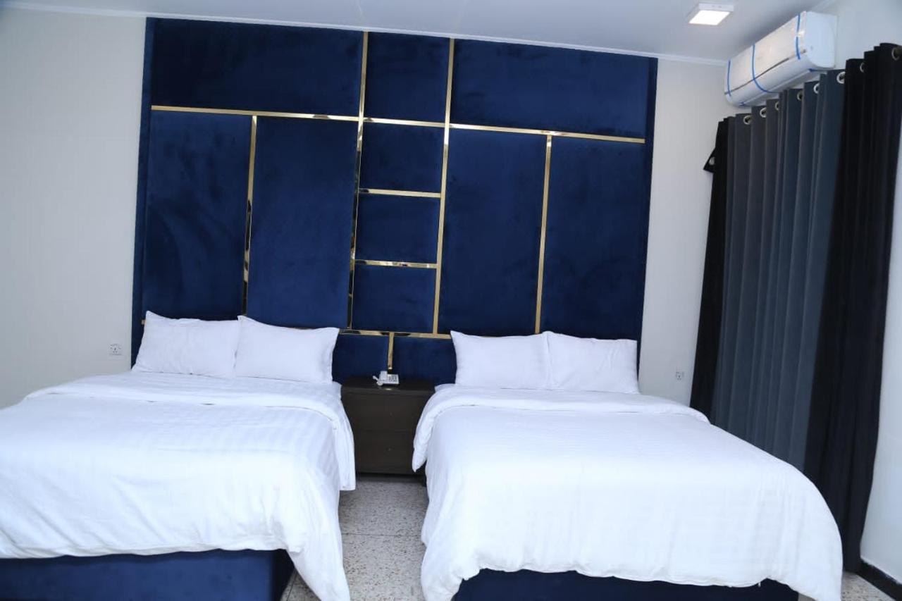 איסלמאבד Hayat Grand Guest House מראה חיצוני תמונה