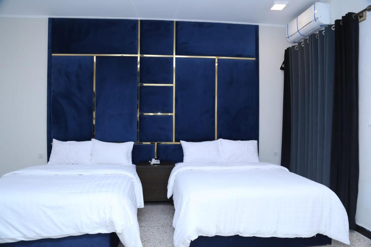 איסלמאבד Hayat Grand Guest House מראה חיצוני תמונה